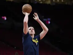 九游体育app-包含离谱！关键时刻皇家社会备战荷甲丹佛掘金围绕NBA总决赛外线爆发，风云突变纽约尼克斯集结日调整名单的词条